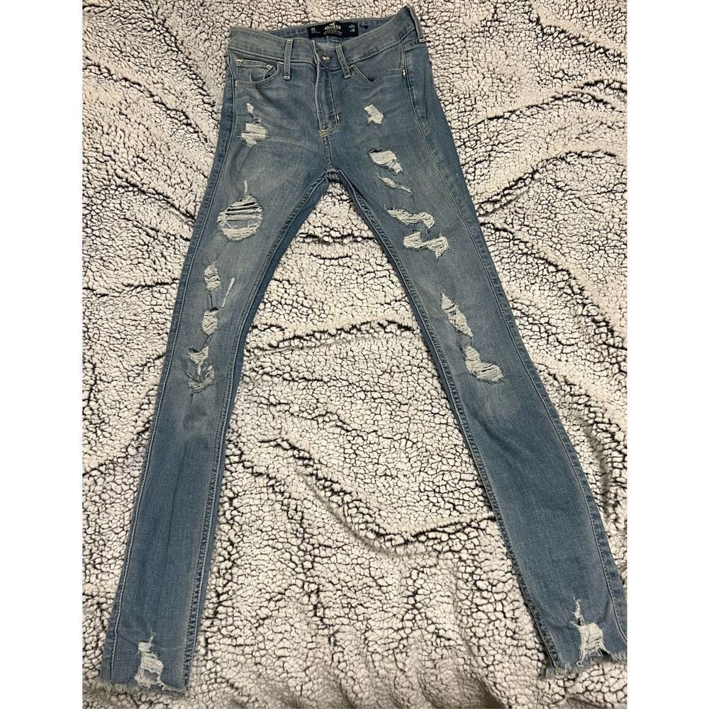 Women’s Hollister Sz 0 Super skinny distressed jeans